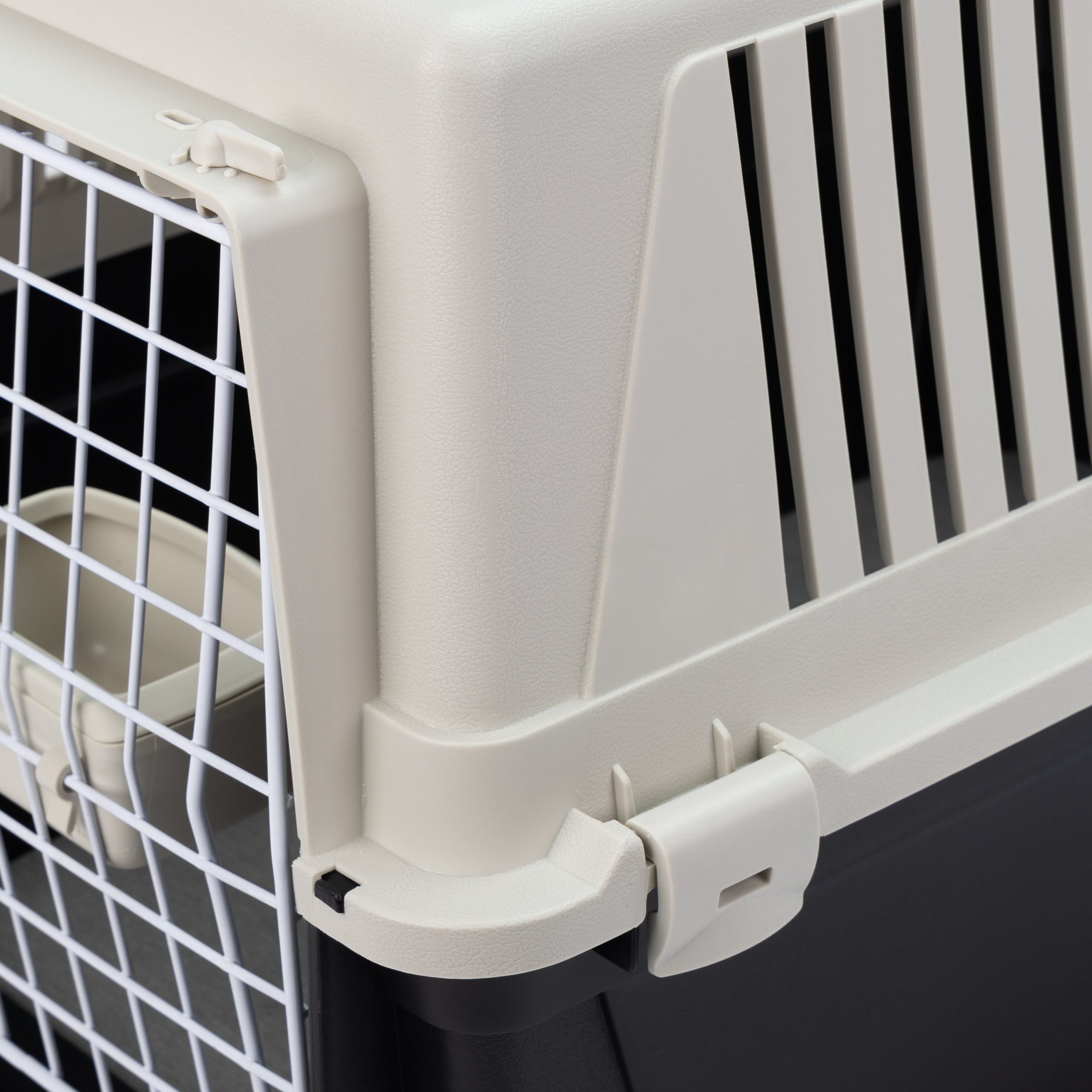 cage spacieux pour chat